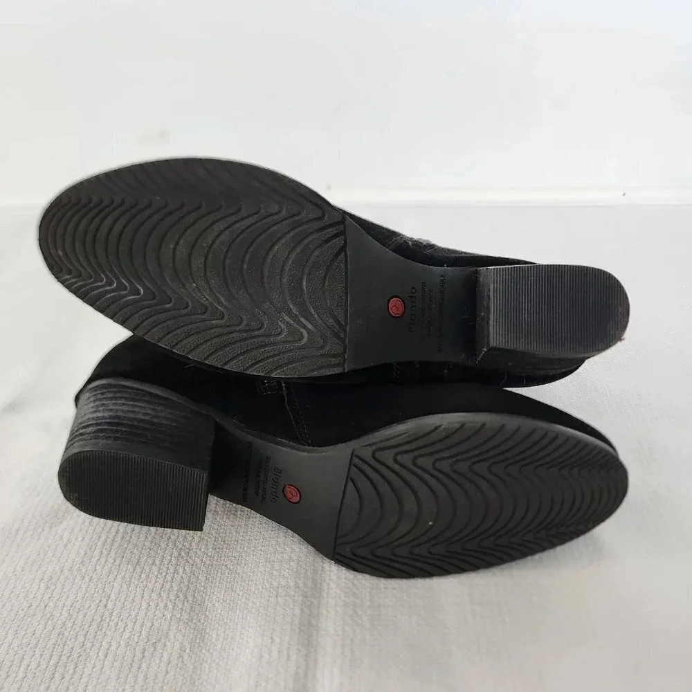Blondo Idra Like New Black Suede Bootie Waterproof Ankle Buckle Size 8.5 Zipper - Picture 10 of 10